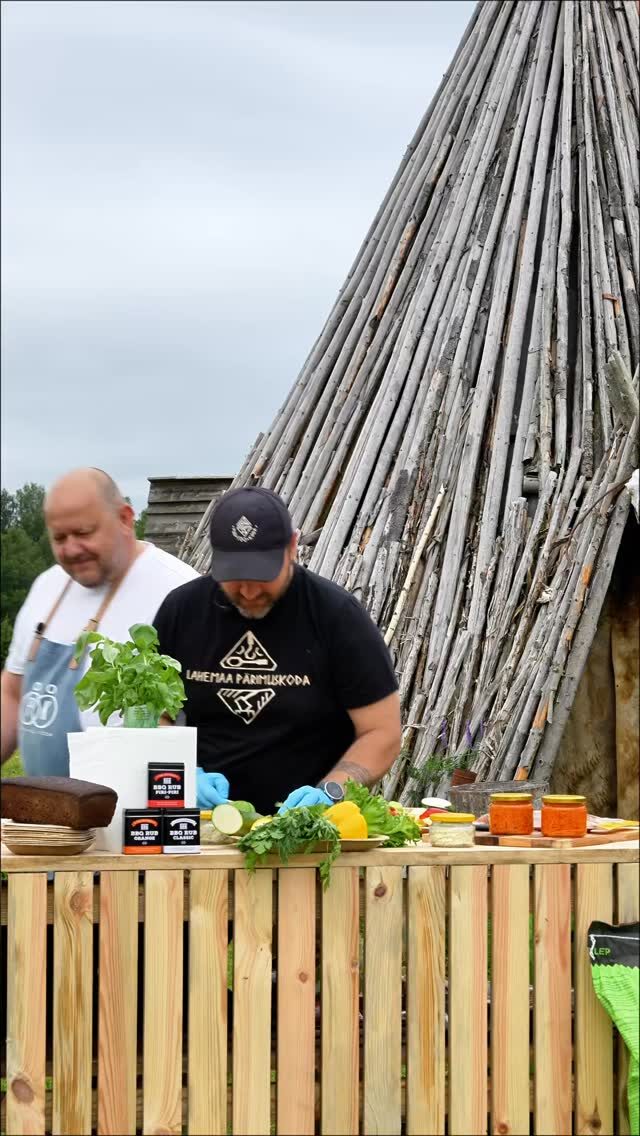 Instagram post from peensalu_kook. This post is in position 1.